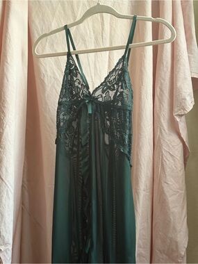 Vintage Sheer Lace-Top Dark Green Chemise with Satin Ribbon